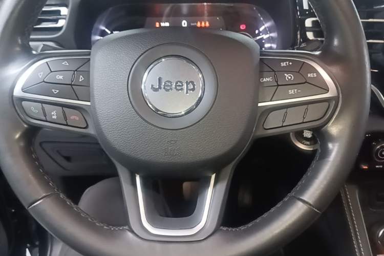 Used Jeep Commander PHEV 2020 2.0T Plug-in Hybrid Premium Edition Steering Wheel