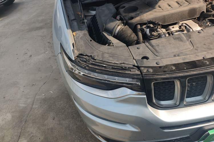 Used Jeep Commander PHEV 2020 2.0T Plug-in Hybrid Enjoyment Version Engine Bay Right