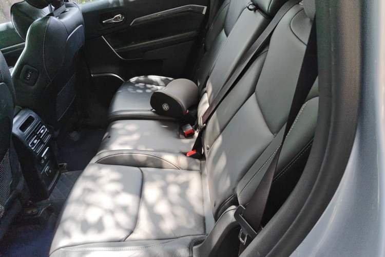 Used Jeep Commander PHEV 2020 2.0T Plug-in Hybrid Enjoyment Version Left Rear Seat