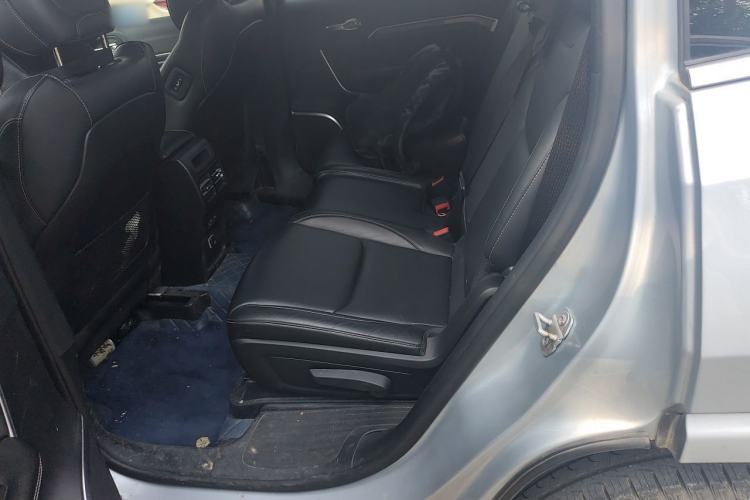 Used Jeep Commander PHEV 2020 2.0T Plug-in Hybrid Enjoyment Version Left Rear Seat