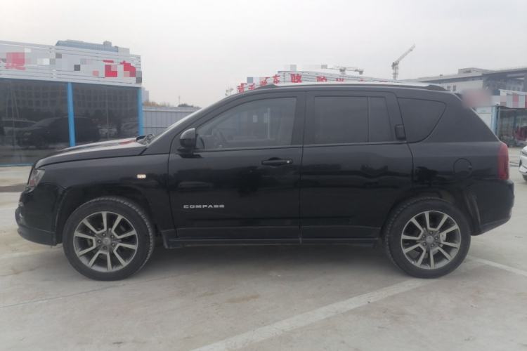 Used Jeep Compass 2014 Revised Version 2.0L Two-Wheel Drive Elite Edition Exterior 3