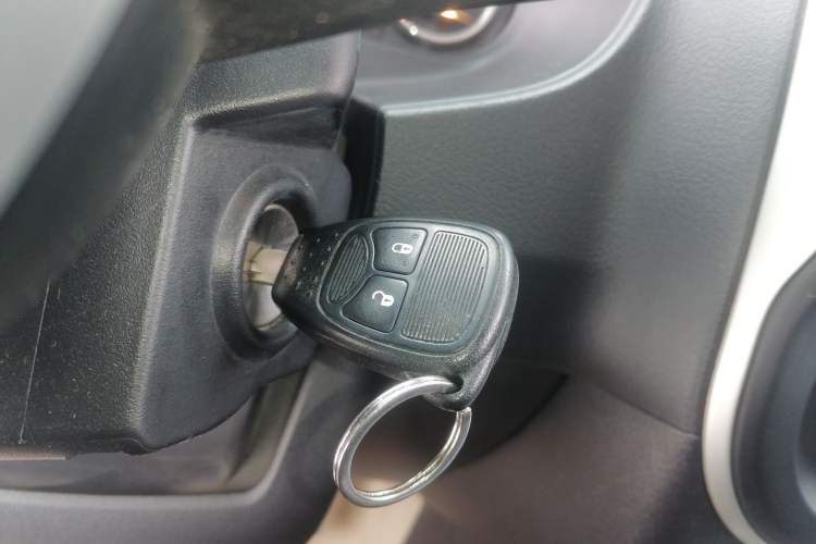 Used Jeep Compass 2014 Revised Version 2.0L Two-Wheel Drive Elite Edition Interior 1