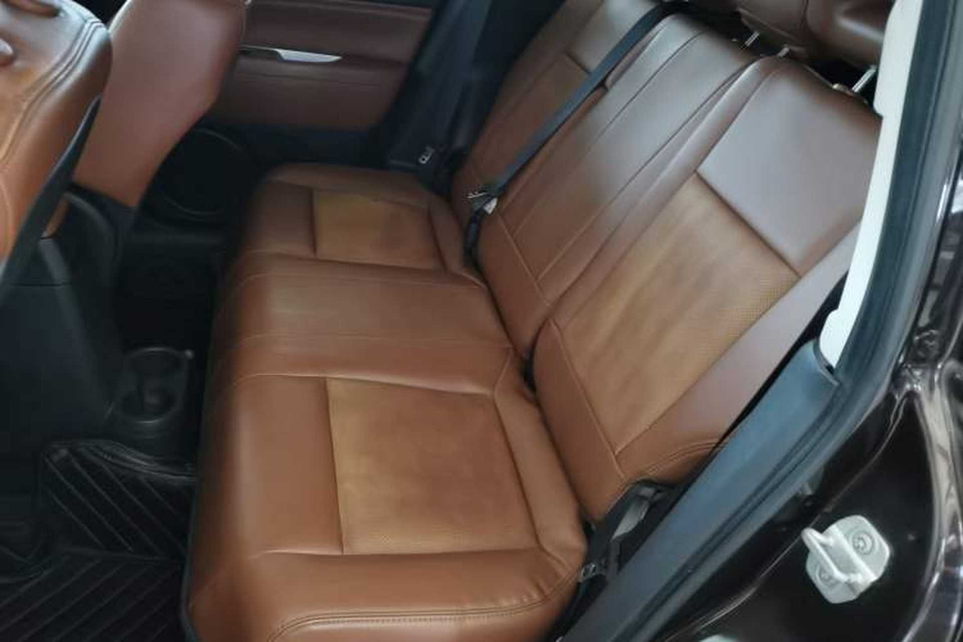 Used Jeep Compass 2014 2.4L four-wheel drive luxury version Left Rear Seat