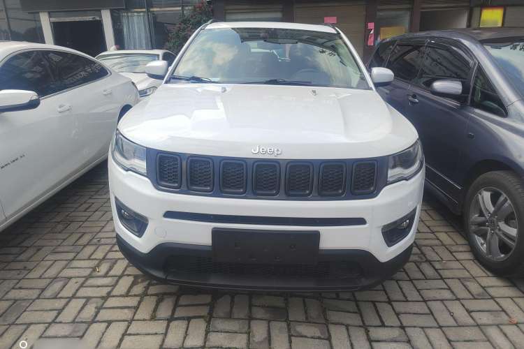 Used Jeep Compass 2017 200T Automatic Family Edition Exterior 1