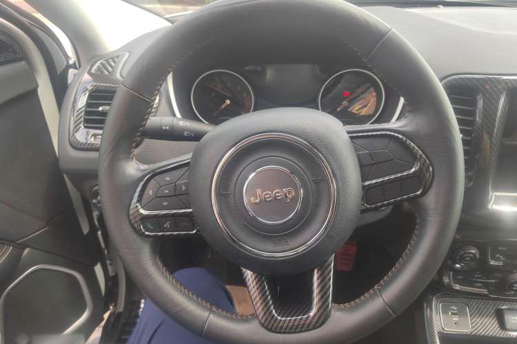 Used Jeep Compass 2017 200T Automatic Family Edition Interior 2
