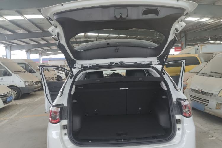 Used Jeep Compass 2017 200T Automatic Family Edition Trunk