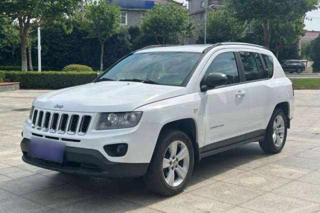 Used Jeep Compass 2014 2.0L two-wheel drive sport version