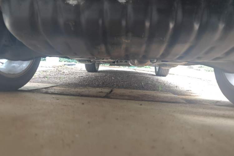 Used Jeep Compass 2007 2.4L four-wheel drive sport version Chassis Rear
