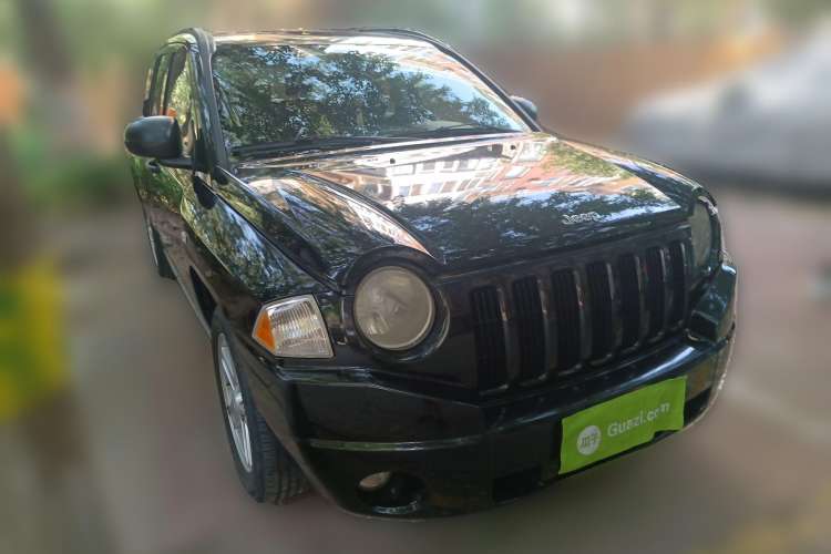 Used Jeep Compass 2007 2.4L four-wheel drive sport version Front Right 45 Deg