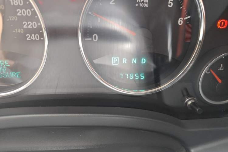Used Jeep Compass 2007 2.4L four-wheel drive sport version Odometer Close Up