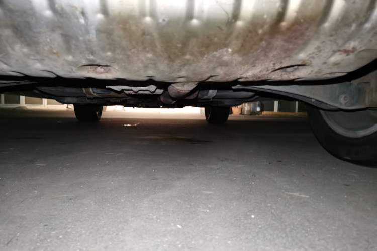 Used Jeep Compass 2007 2.4L four-wheel drive sport version Chassis Rear