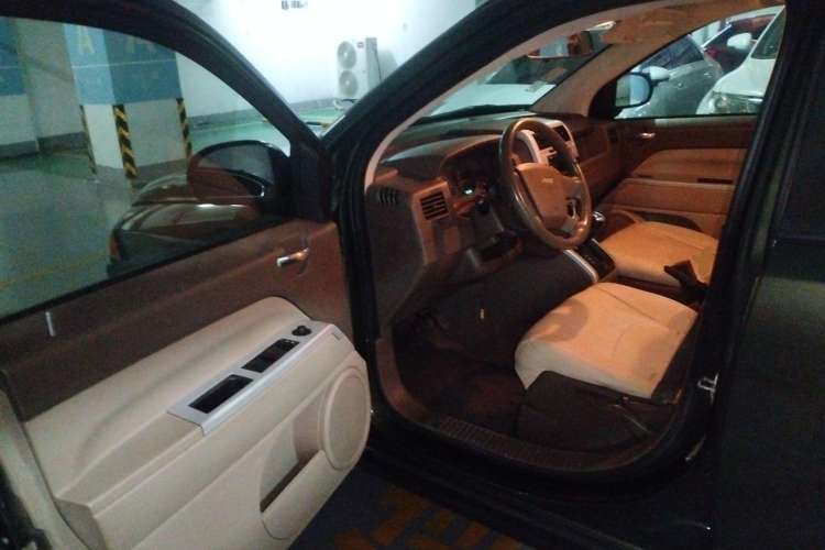 Used Jeep Compass 2007 2.4L four-wheel drive sport version Driver Seat
