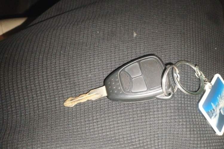 Used Jeep Compass 2007 2.4L four-wheel drive sport version Vehicle Key