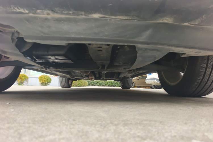 Used Jeep Compass 2010 2.4L Four-Wheel Drive World Cup Special Edition Chassis Front