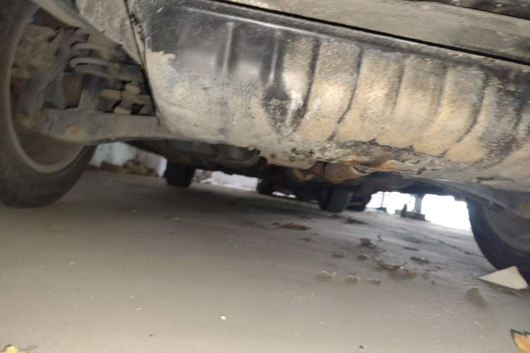Used Jeep Compass 2010 2.4L four-wheel drive sport version Chassis Rear