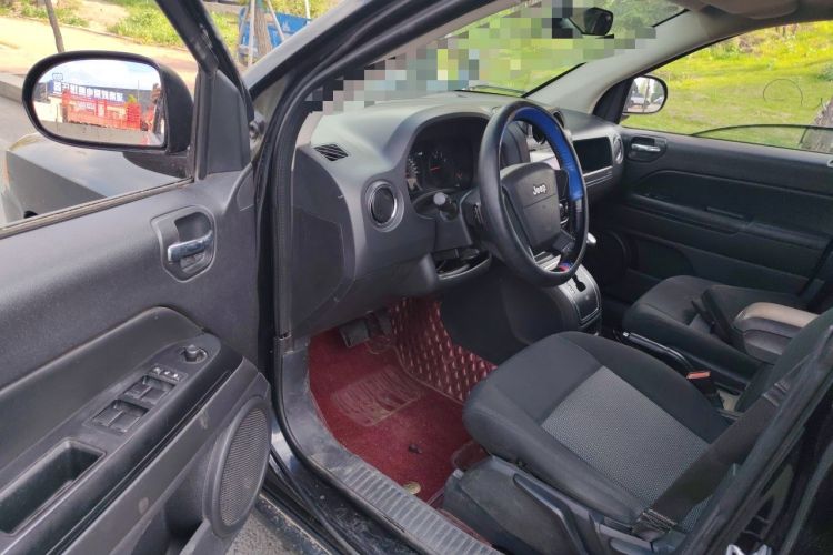 Used Jeep Compass 2010 2.4L four-wheel drive sport version Driver Seat