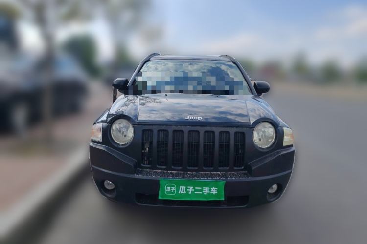 Used Jeep Compass 2010 2.4L four-wheel drive sport version Front