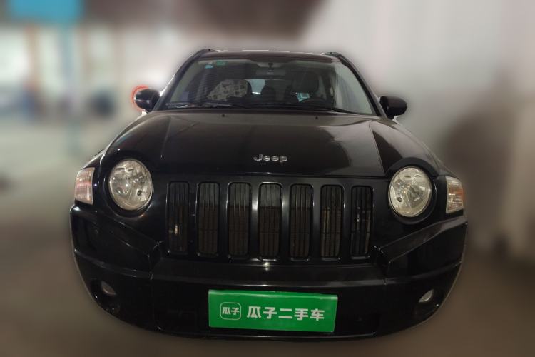 Used Jeep Compass 2010 2.4L four-wheel drive sport version Front
