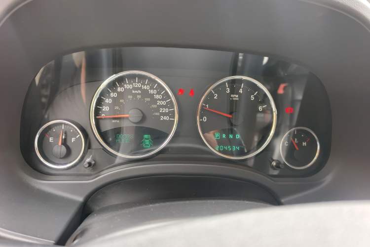 Used Jeep Compass 2010 2.4L Four-Wheel Drive World Cup Special Edition Instrument Cluster