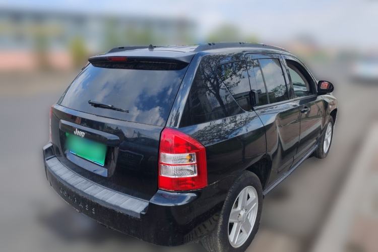 Used Jeep Compass 2010 2.4L four-wheel drive sport version Rear Right 45 Deg