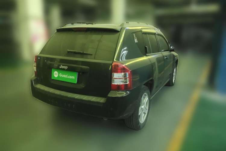 Used Jeep Compass 2010 2.4L four-wheel drive sport version Rear Right 45 Deg