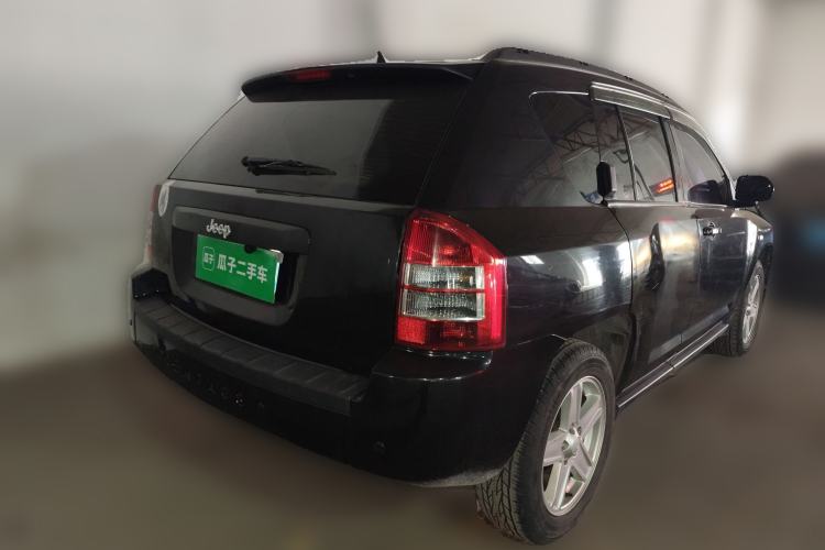 Used Jeep Compass 2010 2.4L four-wheel drive sport version Rear Right 45 Deg