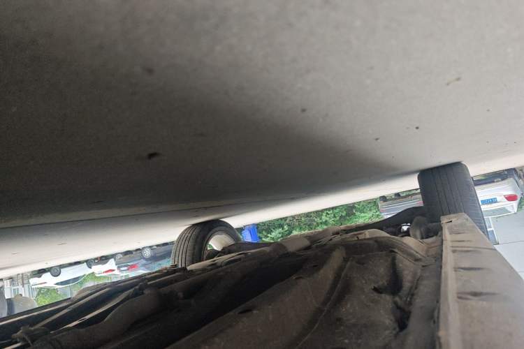 Used Jeep Compass 2010 2.4L Four-Wheel Drive Limited Edition Chassis Front Right