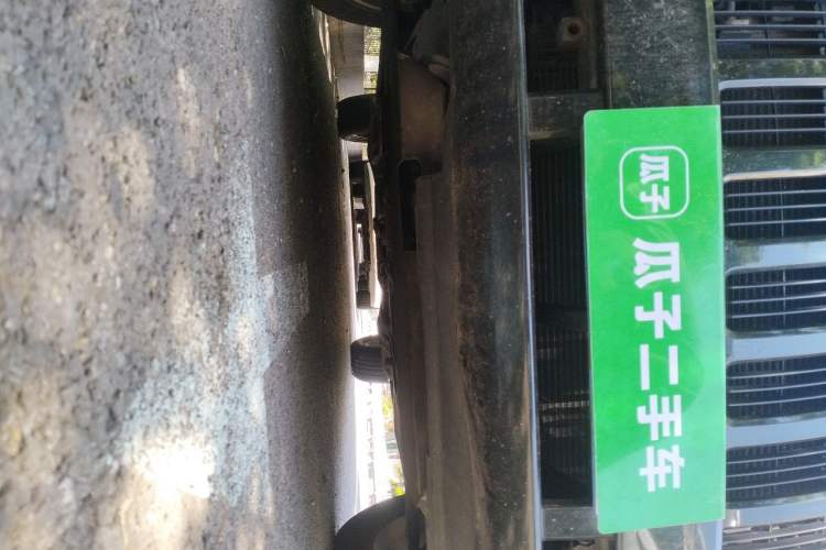 Used Jeep Compass 2010 2.4L four-wheel drive sport version Chassis Front