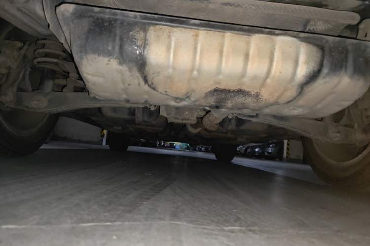Used Jeep Compass 2010 2.4L four-wheel drive sport version Chassis Rear