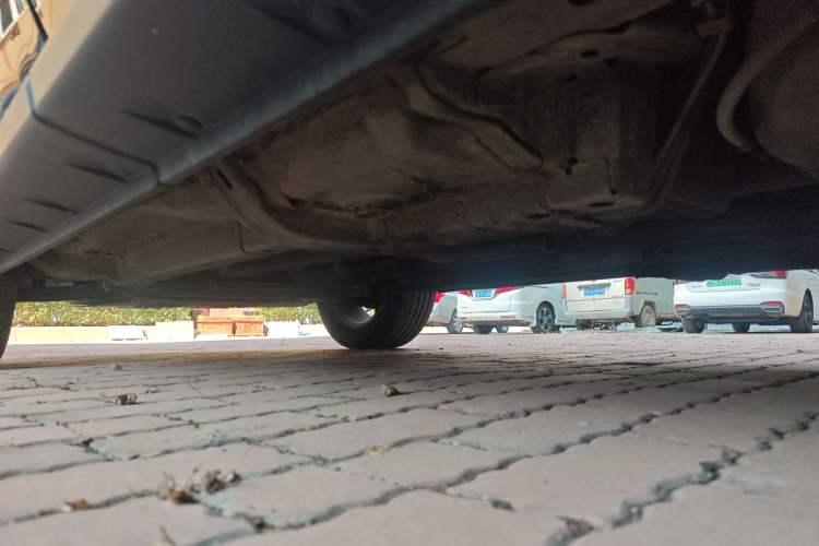 Used Jeep Compass 2010 2.4L four-wheel drive sport version Chassis Rear Left