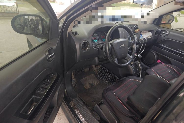 Used Jeep Compass 2010 2.4L four-wheel drive sport version Driver Seat