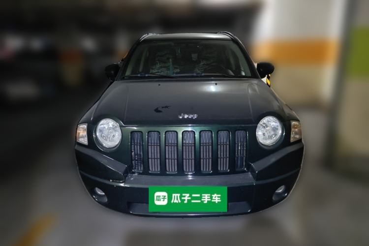 Used Jeep Compass 2010 2.4L four-wheel drive sport version Front