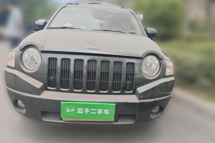 Used Jeep Compass 2010 2.4L four-wheel drive sport version Front