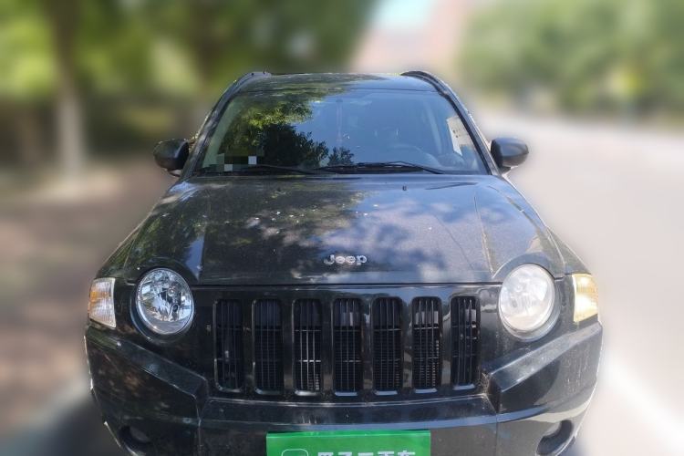 Used Jeep Compass 2010 2.4L four-wheel drive sport version Front