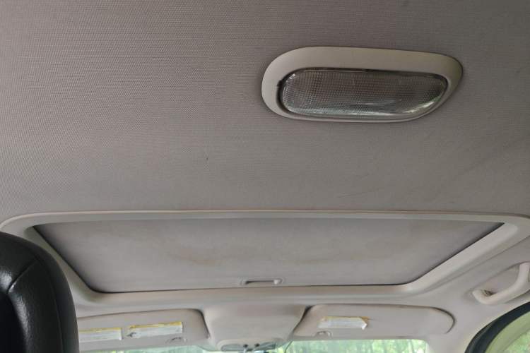 Used Jeep Compass 2010 2.4L Four-Wheel Drive Limited Edition Headliner