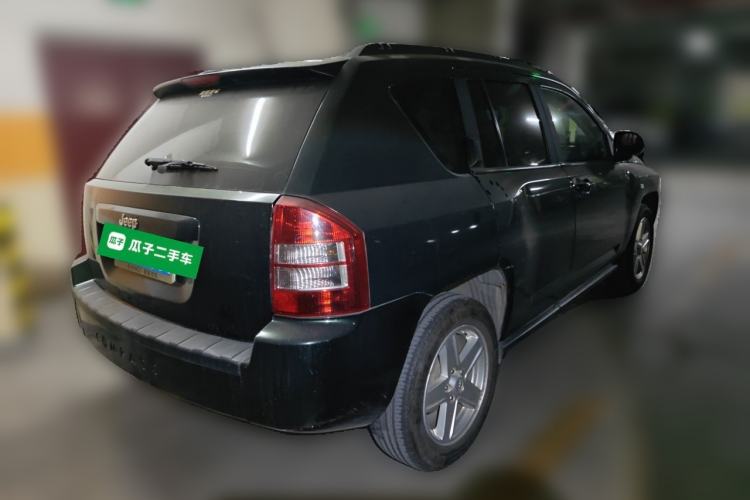 Used Jeep Compass 2010 2.4L four-wheel drive sport version Rear Right 45 Deg