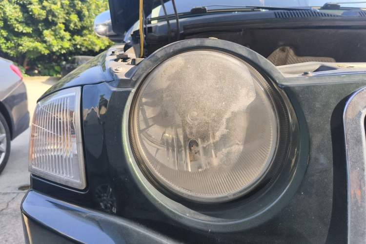 Used Jeep Compass 2010 2.4L Four-Wheel Drive World Cup Special Edition Right Front Headlight