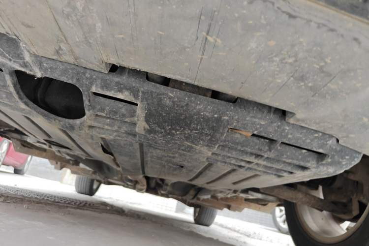 Used Jeep Compass 2011 2.4L four-wheel drive Comfort version Chassis Front