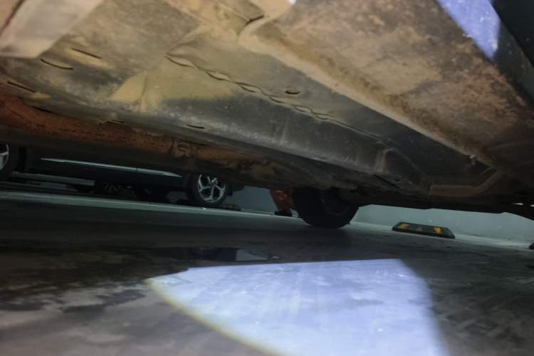 Used Jeep Compass 2011 2.0L two-wheel drive sport version Chassis Front Left