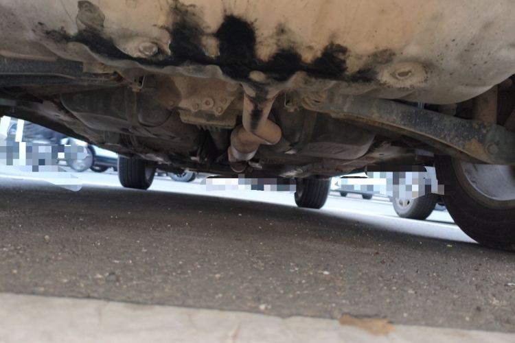 Used Jeep Compass 2011 2.4L four-wheel-drive sport version Chassis Rear