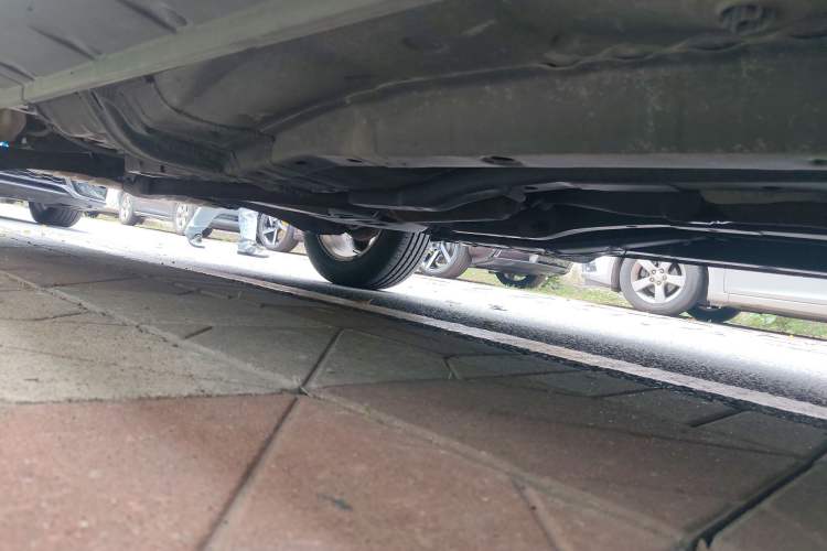 Used Jeep Compass 2011 2.0L two-wheel drive sport version Chassis Rear Right