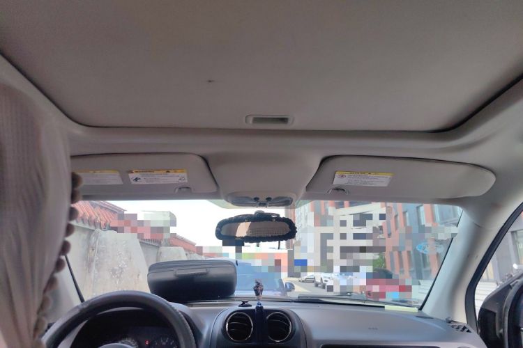 Used Jeep Compass 2011 2.0L two-wheel drive sport version Headliner