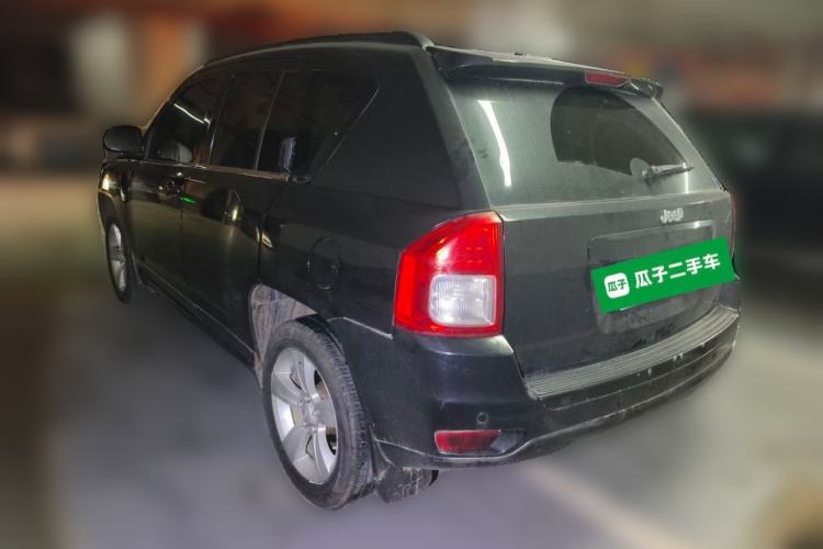Used Jeep Compass 2011 2.0L two-wheel drive sport version Rear Left 45 Deg