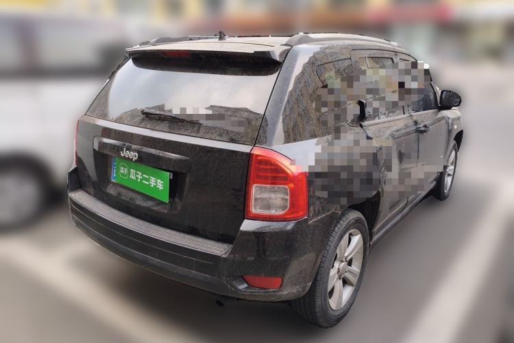 Used Jeep Compass 2011 2.4L four-wheel-drive sport version Rear Right 45 Deg