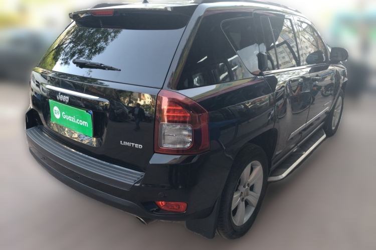 Used Jeep Compass 2011 2.4L four-wheel drive Comfort version Rear Right 45 Deg