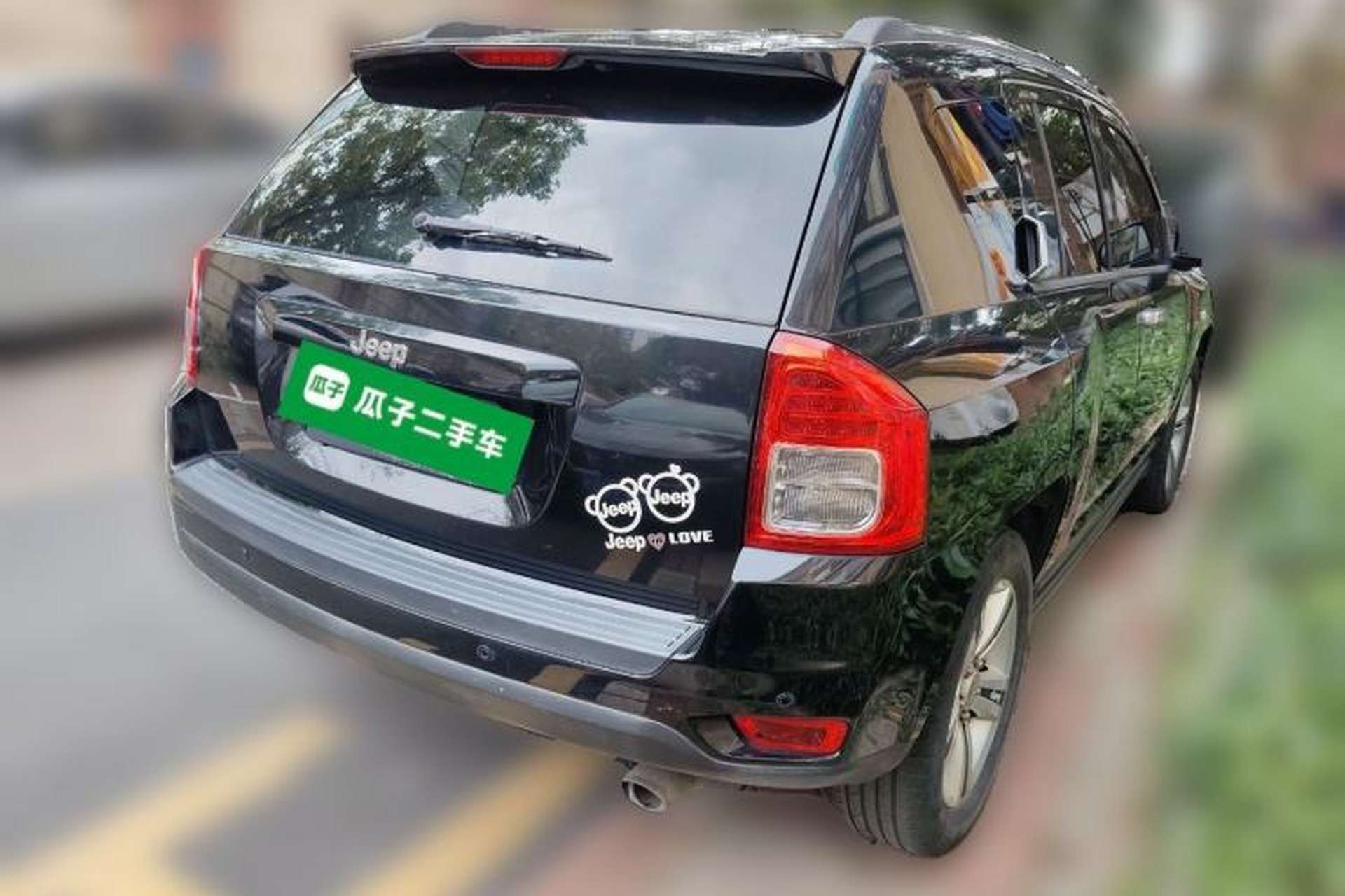 Used Jeep Compass 2011 2.0L two-wheel drive sport version Rear Right 45 Deg