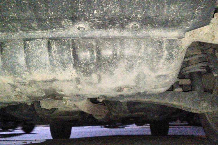 Used Jeep Compass 2011 2.4L four-wheel-drive sport version Chassis Rear