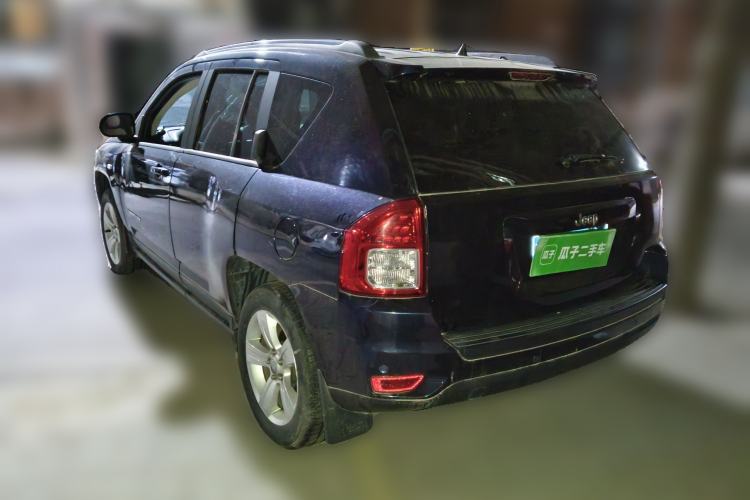 Used Jeep Compass 2011 2.4L four-wheel-drive sport version Rear Left 45 Deg