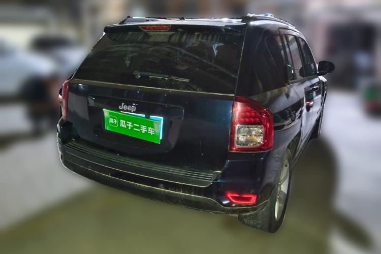 Used Jeep Compass 2011 2.4L four-wheel-drive sport version Rear Right 45 Deg