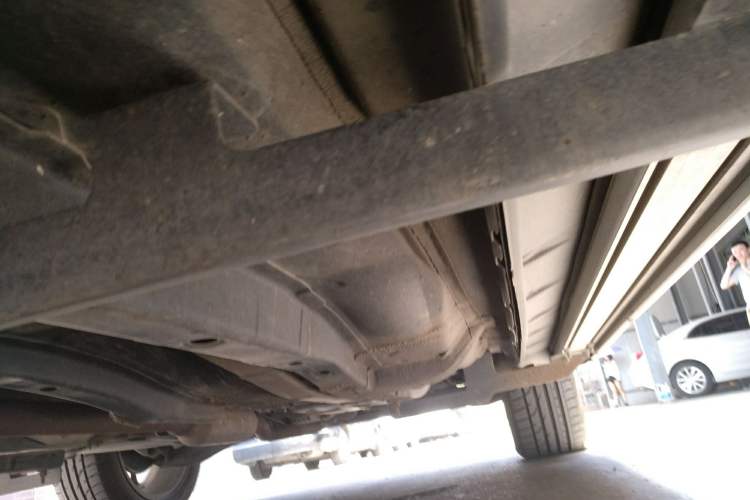 Used Jeep Compass 2011 2.4L 4WD 70th Anniversary Limited Edition Left Side Sill